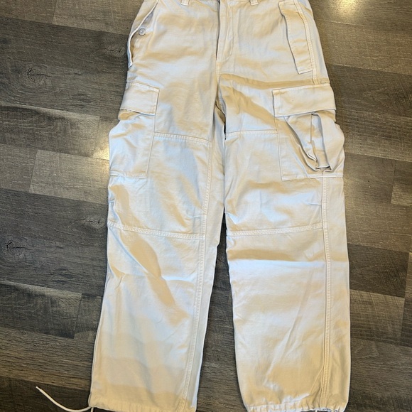 TNA Off-White Cargo Pants - Picture 8 of 12